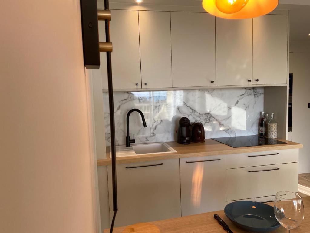 Le Cali, P2 Cabine Dans Une Residence Avec Piscine, Vue Mer Et Parking Prive La Grande-Motte Buitenkant foto