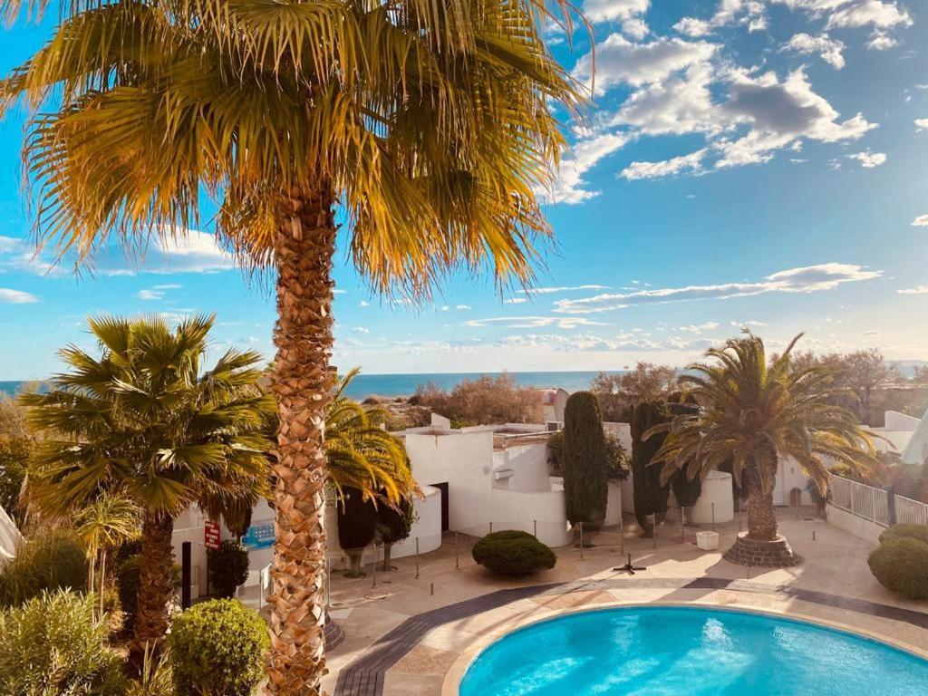 Le Cali, P2 Cabine Dans Une Residence Avec Piscine, Vue Mer Et Parking Prive La Grande-Motte Buitenkant foto